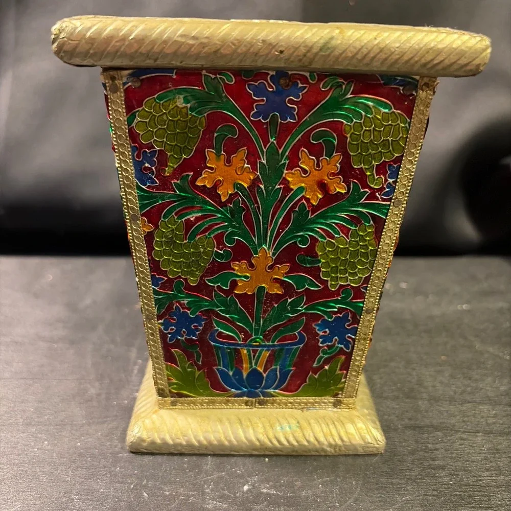 N/A vintage enameled